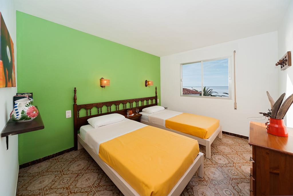 Apartamentos Casa Blanca Miami Playa Cameră foto
